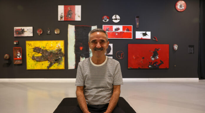 A MASTER ARTIST CAPTURES UNLIVED MOMENTS ON CANVAS
