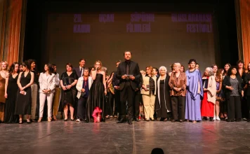 FLYING BROOM FESTIVAL OPENS WITH AWARDS CEREMONY