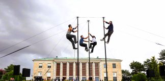 Chinese pole acrobatics at the French Embassy