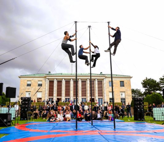 Chinese pole acrobatics at the French Embassy